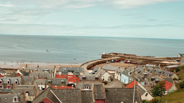 Seatown Harbour 