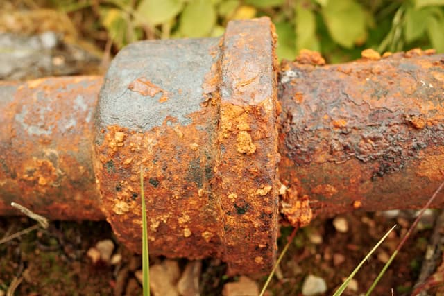 A Rusty Pipe 